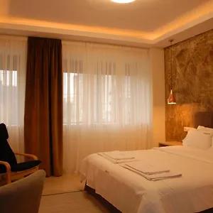 2* B&B Citizen 9